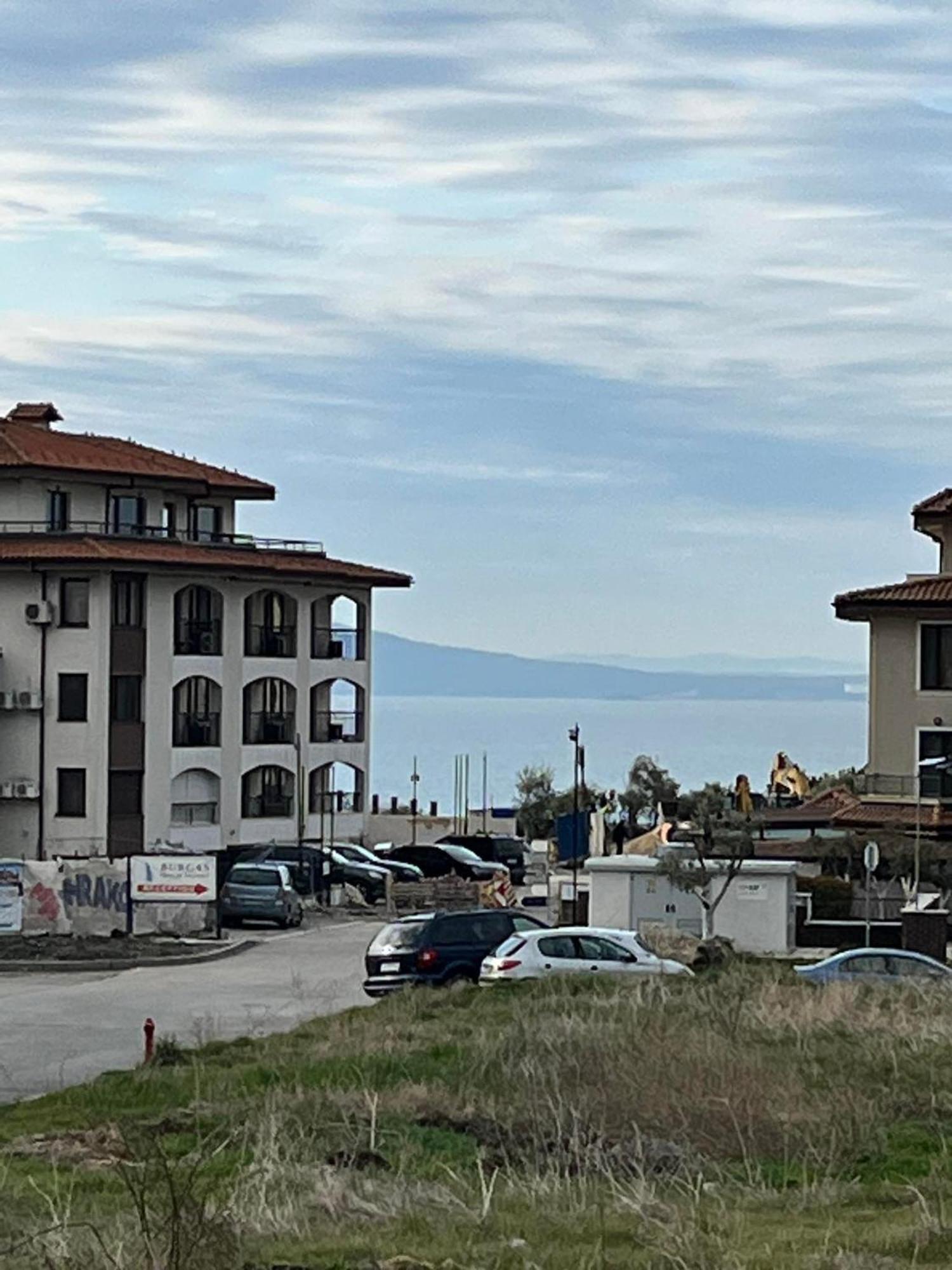Луксозен Апартамент Анастасия-Сарафово На 150М От Морето Burgas City Exteriér fotografie